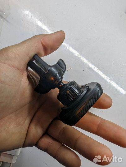 Держатель для телефона в машину