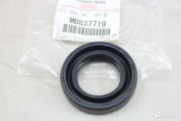 Mitsubishi MB837719 Сальник полуоси
