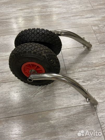 Транспортировочные колёса для лодки пвх
