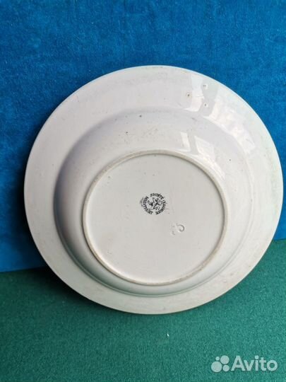 Тарелка старинная 19 век декоративн жнецы грозди