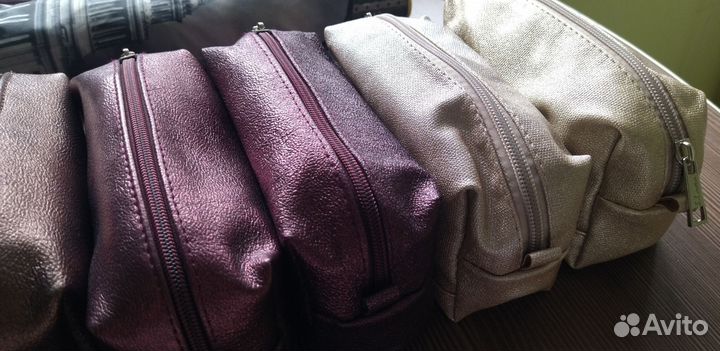 Косметичка кожаная новая