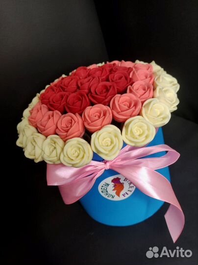 Шоколадные Розы - 51 шт в Шляпной Коробке