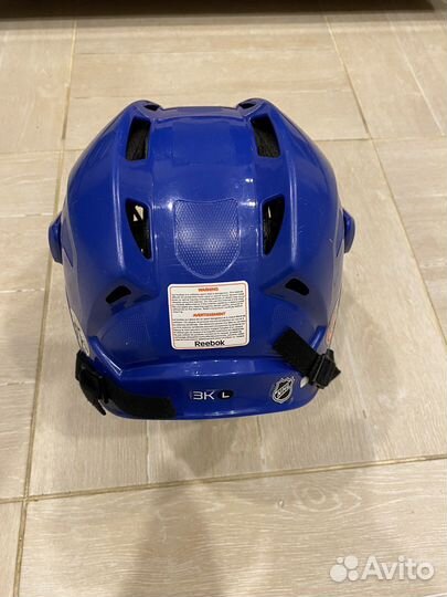 Хоккейный шлем