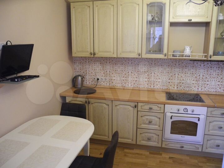 3-к. квартира, 110 м², 4/17 эт.