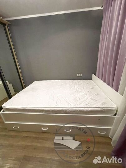 Кровать двухспальная