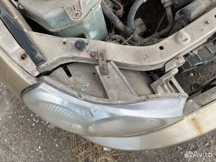 Фара правая Kia Rio седан 1.5 A5D 2001