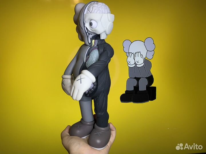 Bearbrick Kaws
