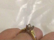 Золотое кольцо с бриллиантом, размер 18