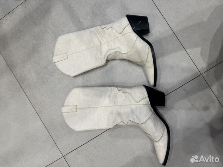 Казаки белые stradivarius