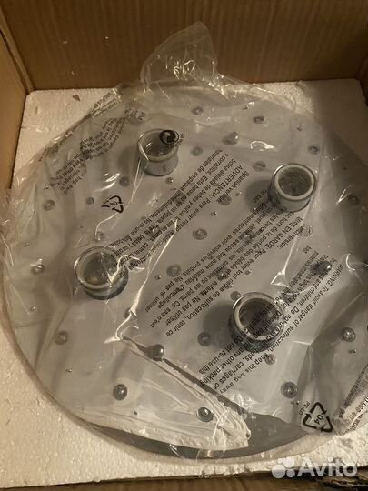 Люстра потолочная новая с пультом