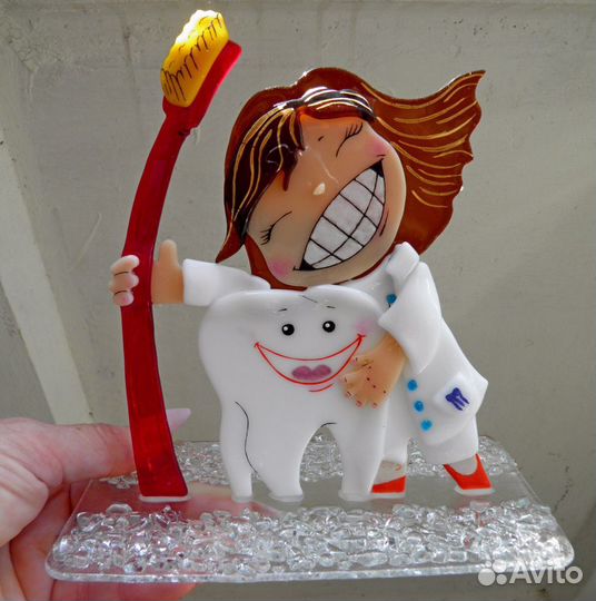 Фигурка стоматолог