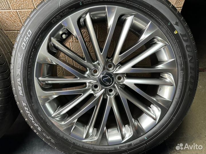 R20 Dunlop SP Sport Maxx 050 235/55, PCD 5x114.3 DIA 60.1