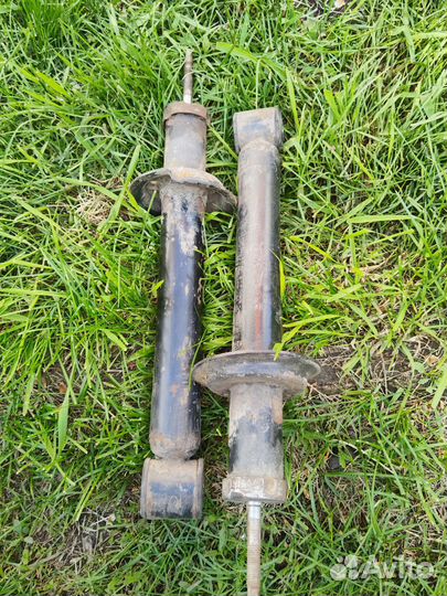 Стойки задние ваз 2110