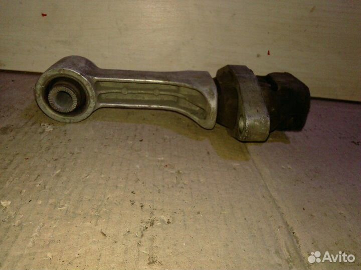 Опора двигателя Kia Ceed 2 2012-2016