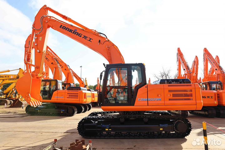 Гусеничный экскаватор Lonking CDM6225F, 2023