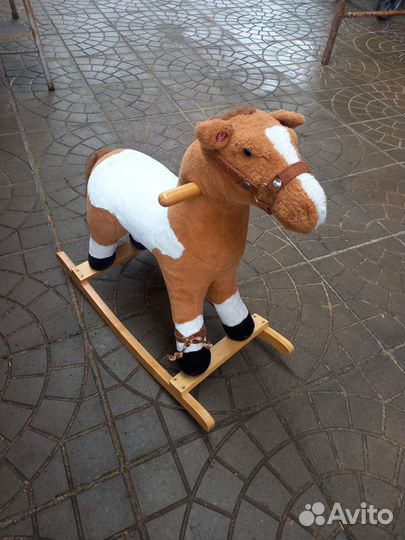 Детская лошадка качалка