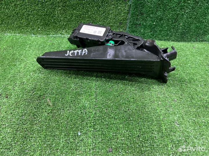 Педаль газа Volkswagen Jetta седан 1.6 2007