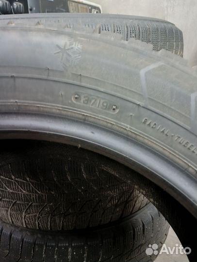 Triangle AdvanteX TC101 215/55 R17 98R