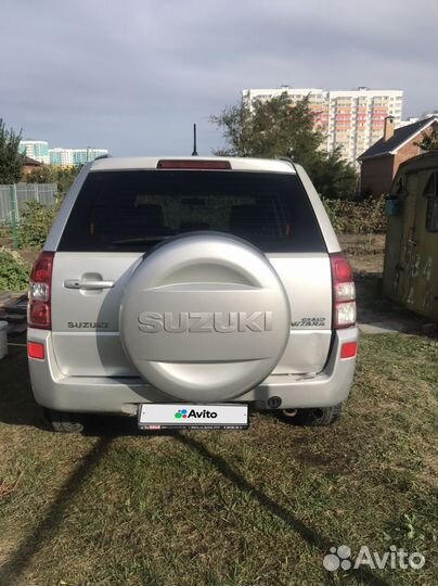 Suzuki Grand Vitara 2.4 AT, 2010, 250 000 км