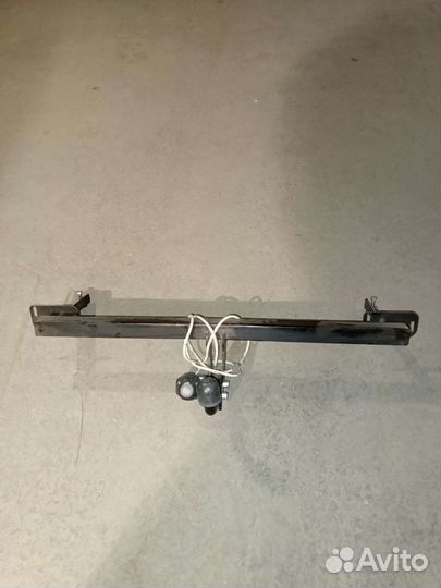 Фаркоп на Весту седан