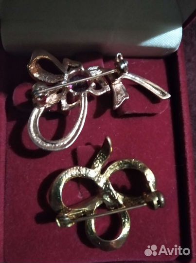 Брошь Винтаж Чехия. (Брошки)