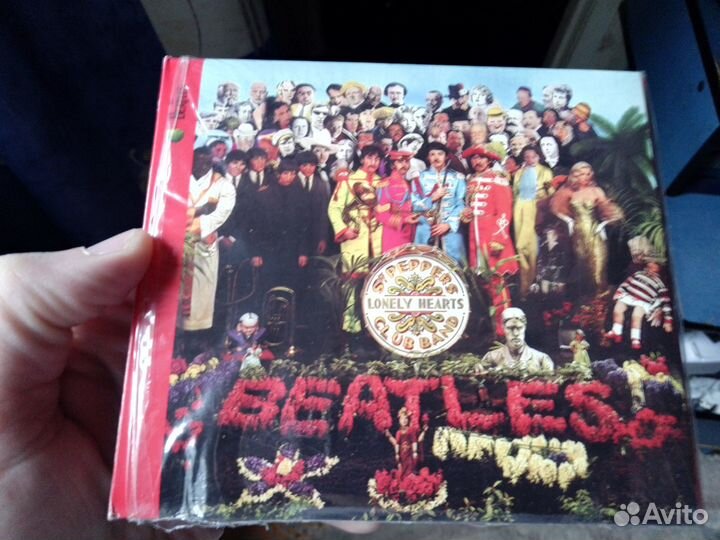 The Beatles - Sgt. Pepper's Lonely Hearts Club Ban