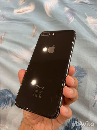 iPhone 8 Plus, 64 ГБ