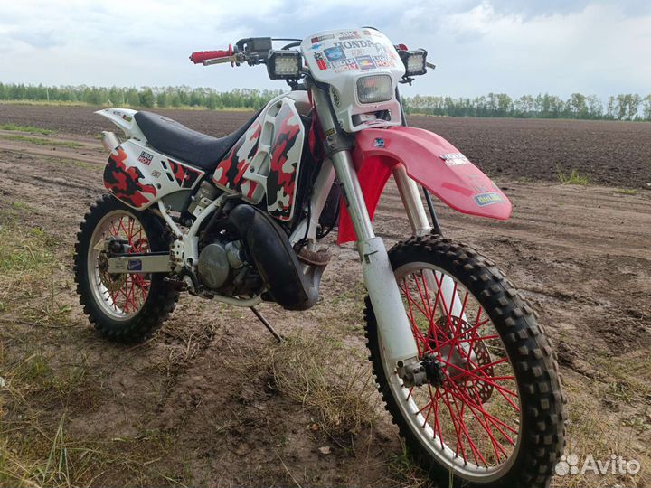 Honda CRM-250 2
