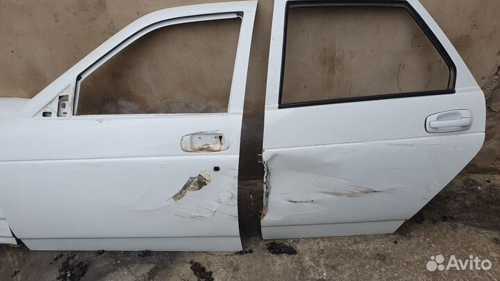 Продам двери на priora