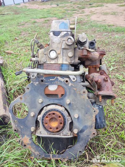 Двигатель 4M40T