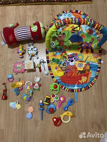 Развивающие детские игрушки погремушки