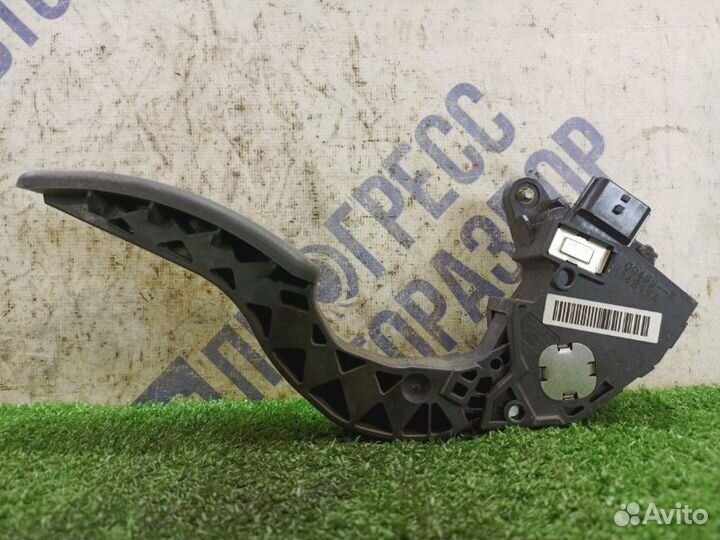 Педаль газа Renault Fluence седан 1.6 K4M V838