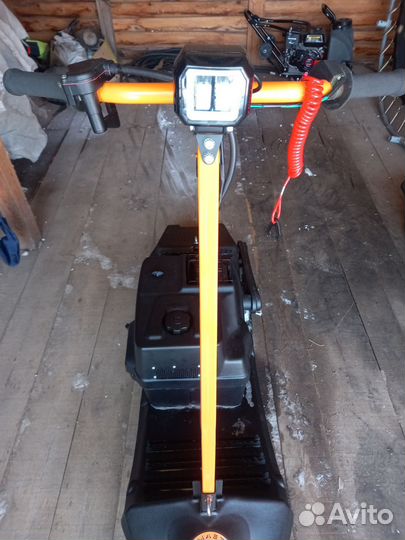 Мотосноуборд