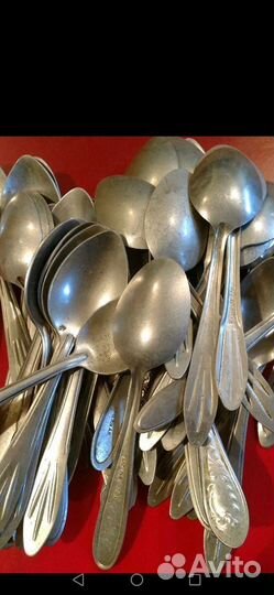 Чайник ставить на огонь