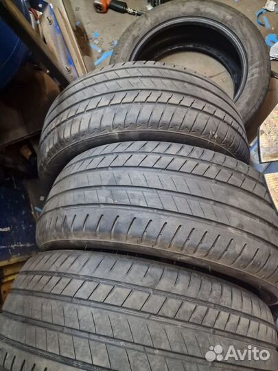 Bridgestone Alenza 001 245/50 R19