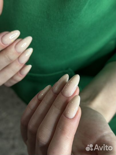 Нужна модель на маникюр