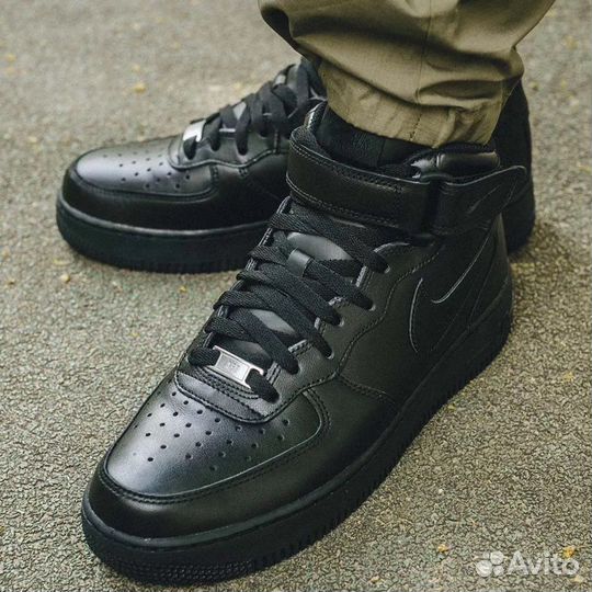 Nike Air force 1 mid black