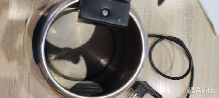 Чайник электрический Magitec 1,7 L, 2000 Ватт