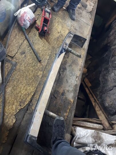 Бампер задний