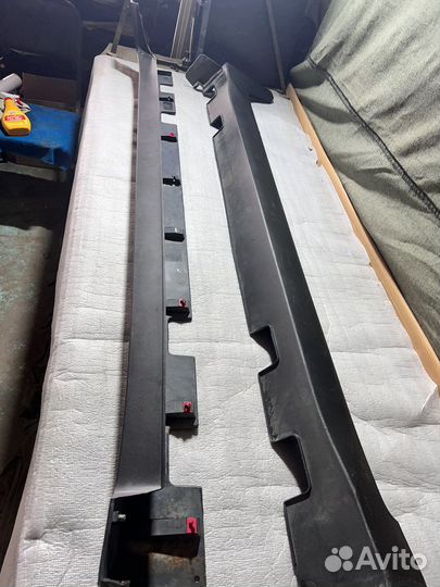 Накладка порога передняя правая Hyundai Creta 1