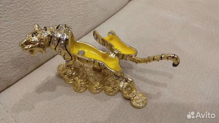 Шкатулка тигр со стразами