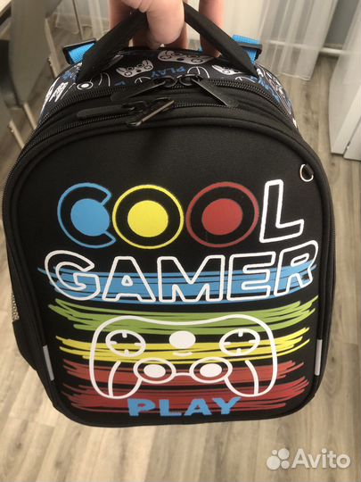 Рюкзак школьный для мальчика новый