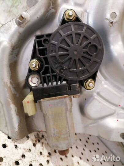 Стеклоподъемник электр. задний правый Hyundai Elan