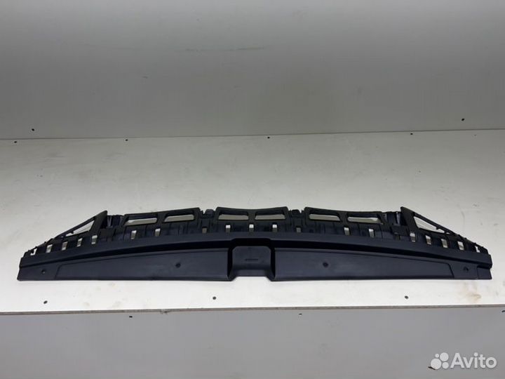 Накладка замка капота передняя Hyundai Solaris 2