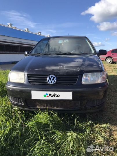 Volkswagen Polo 1.4 МТ, 2000, 271 000 км