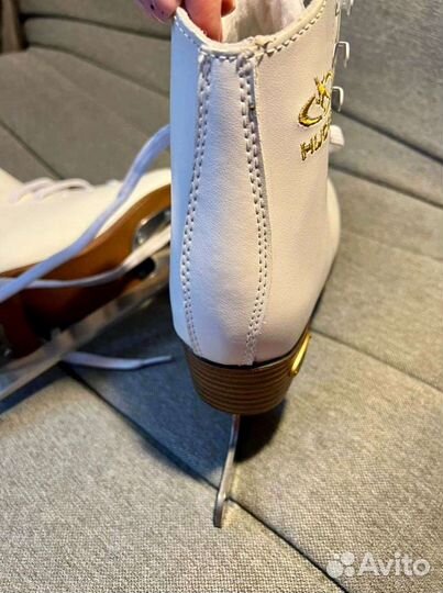 Коньки фигурные Hudora Laura