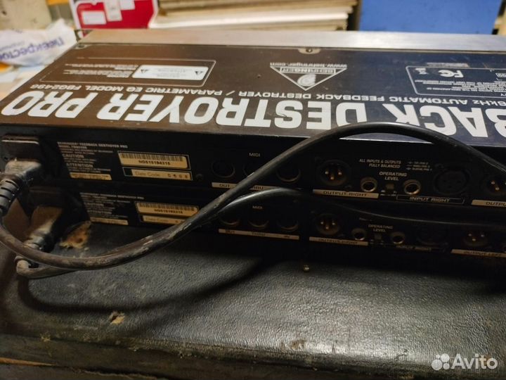 Подавитель обратной связи Behringer 2 шт