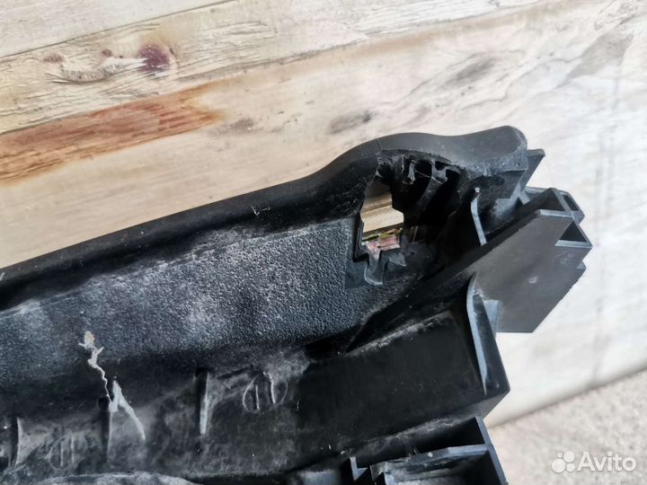 Фара ксенон Nissan X-Trail T-30