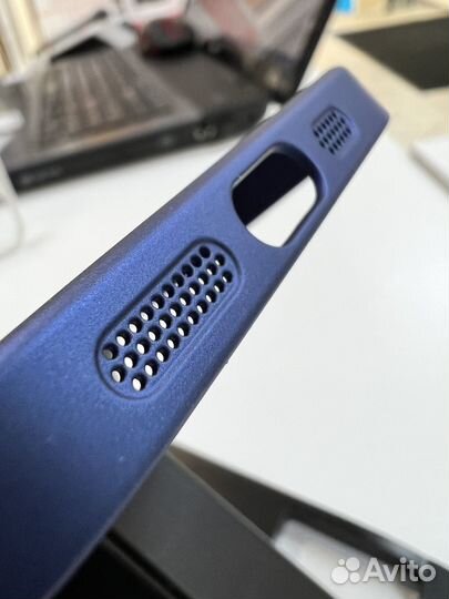 Чехол с подставкой для iPhone 13 и не только