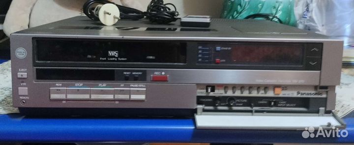 Видеомагнитофон Панасоник nv-370